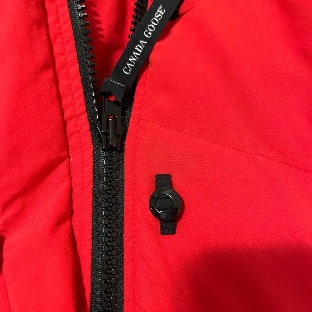 Canada Goose Women's Vibrant Red Puffer Coat with Fur Hood - Picture 8 of 16